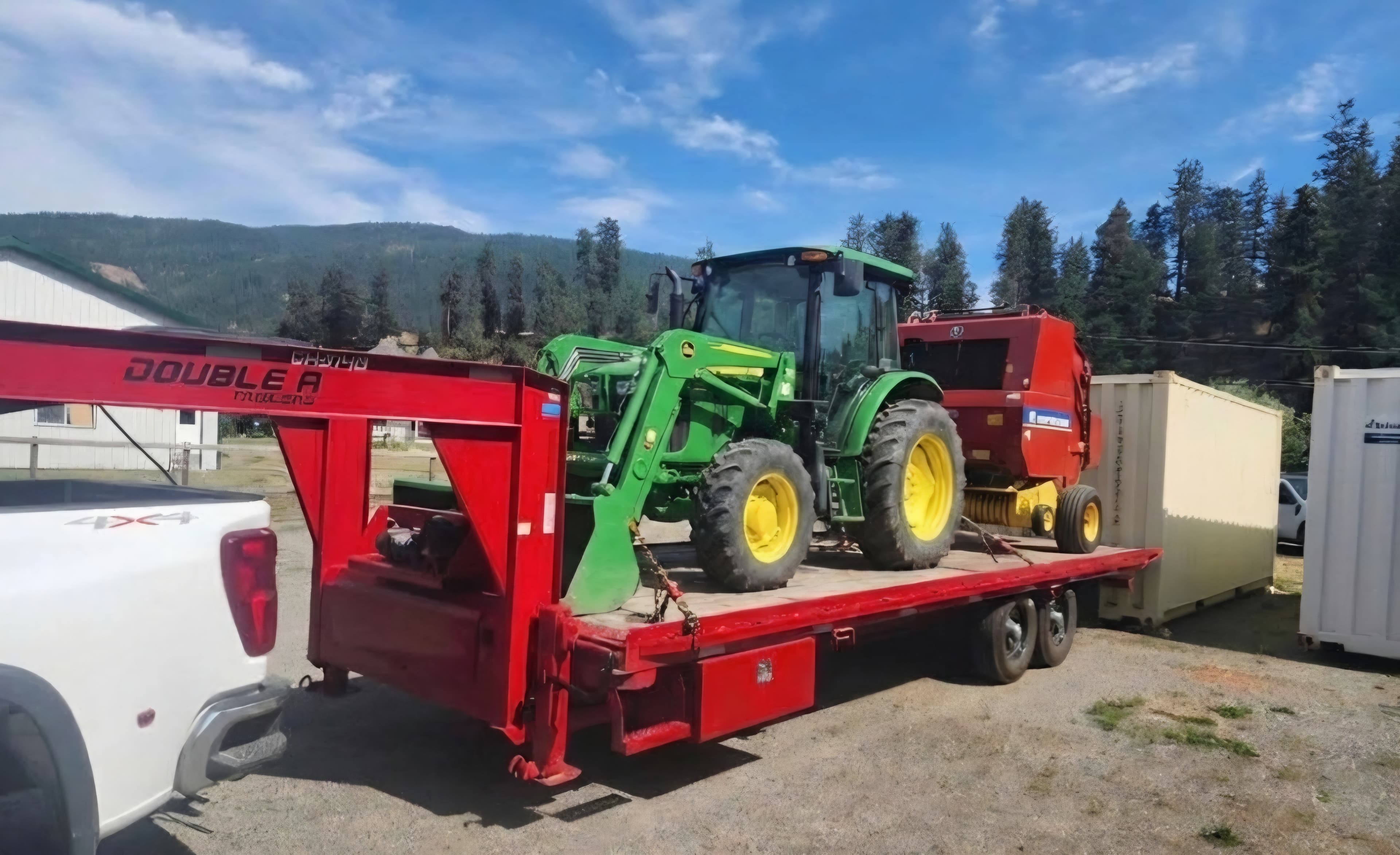 GMC 3500HD · EQUIPMENT HAUL